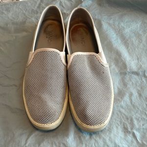 VINCE perforated Blair slip on size 8